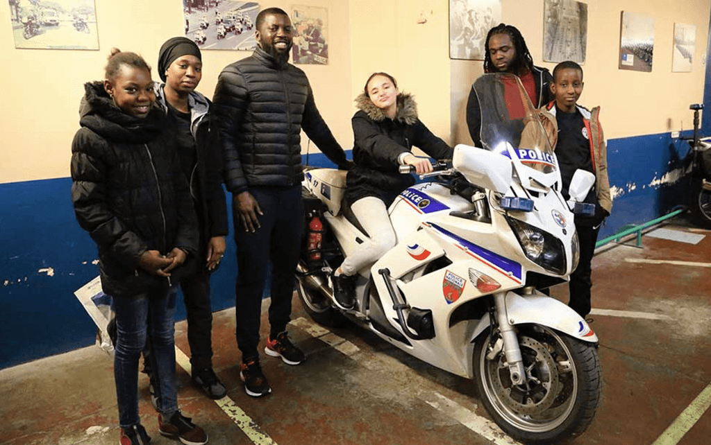 Rencontres Police / Population