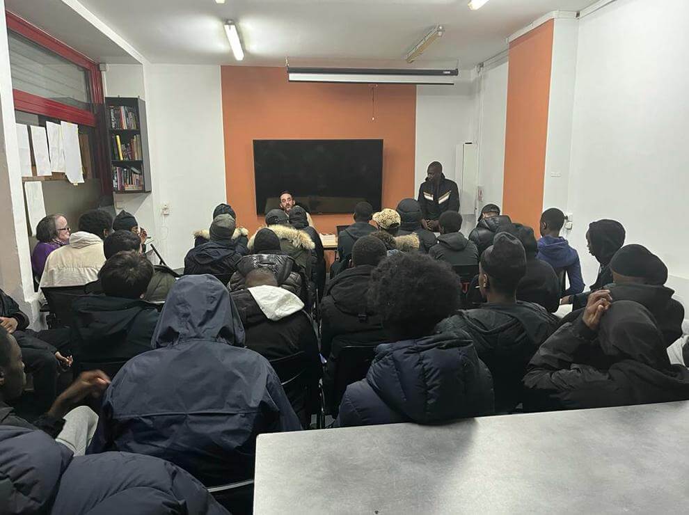 Soirée « Droits et Devoirs » sur les rapports Police-Population à l'Assos' avec le Hub 18.