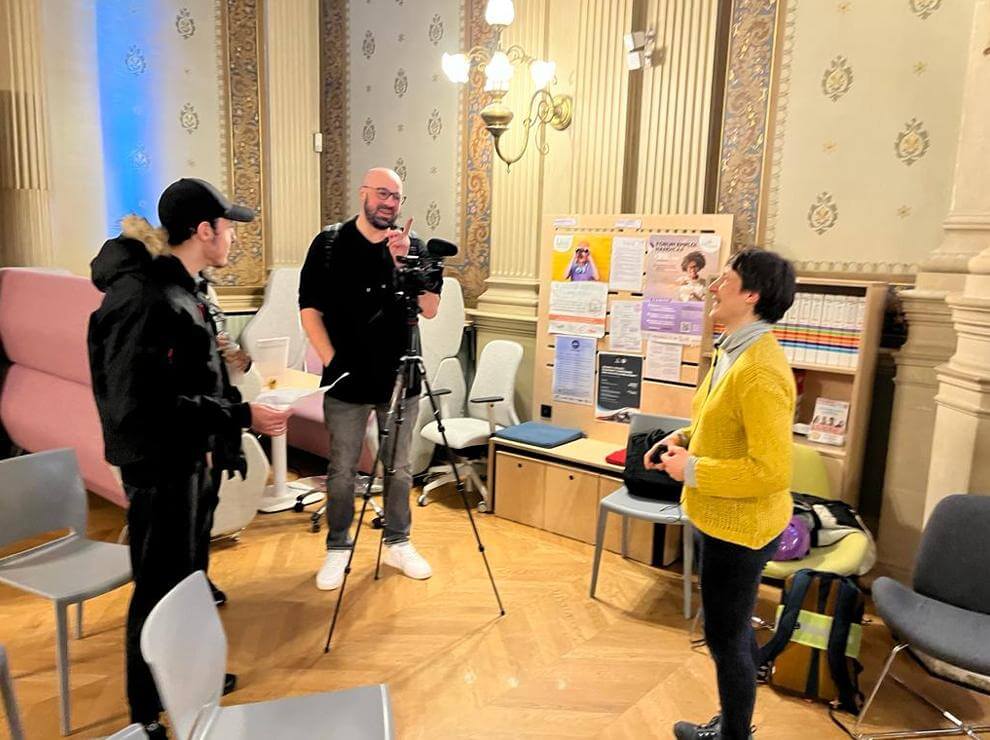 Interview vidéo de la police municipale par les jeunes de l'association Espoir 18